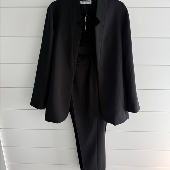 Of Mercer Suit (Jacket & Pants), size 12 - Picture 2 of 14
